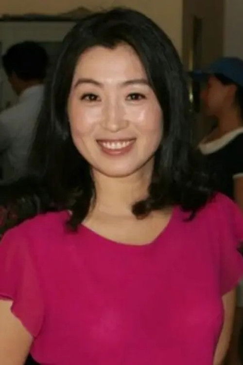 Xue Yuanyuan as Wang Chang Chun's Wife