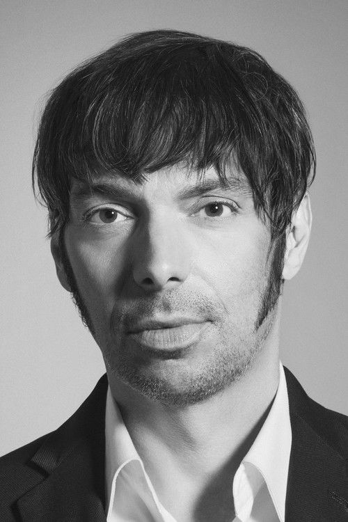 Stefie Shock as Pitiful man