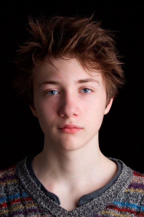 Michelangelo Fortuzzi as Ole Kellinghusen