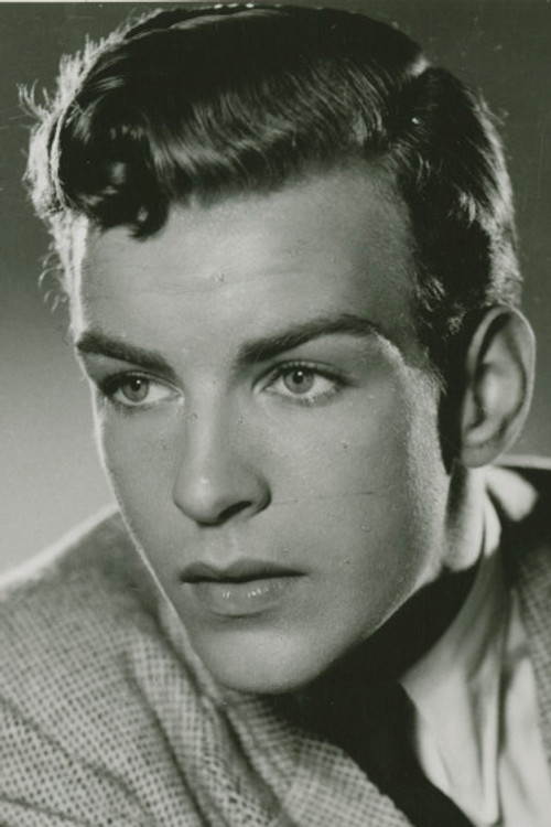 Christian Bratt as Erland