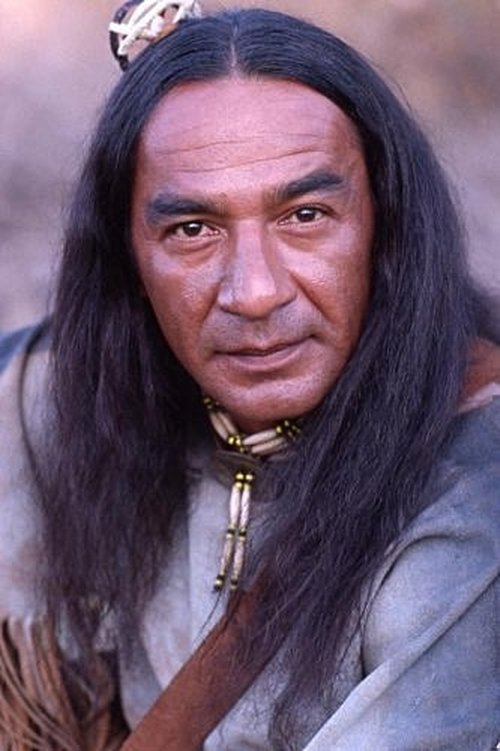 Larry Sellers as Comanche Leader