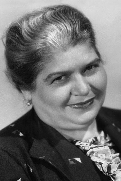 Antonie Nedošinská as Piskořová