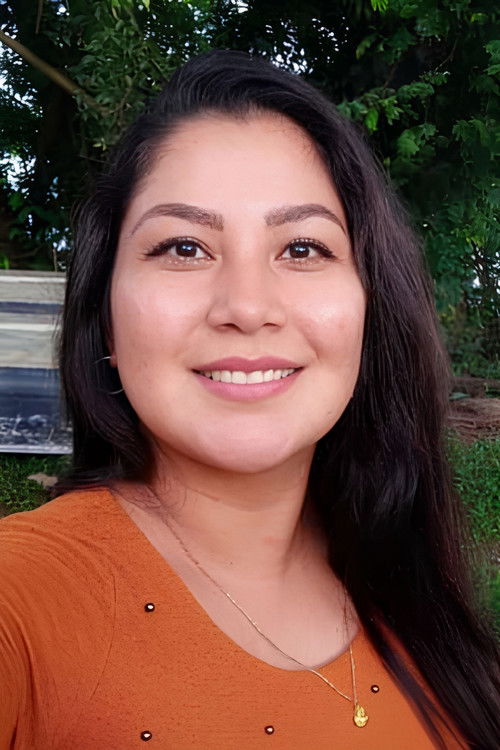 Samira Leal as Samira