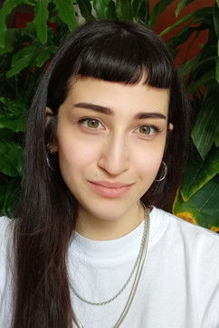 Annie Chouri as Πηνελόπη Σωφρονίου