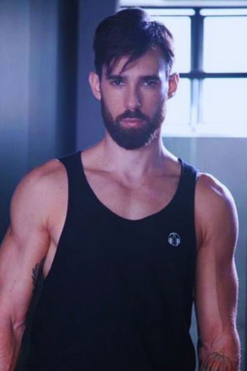 Fábio Viecelli as Martin