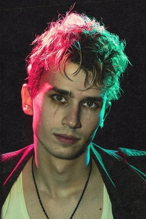 Tomás Del Porto as Grog