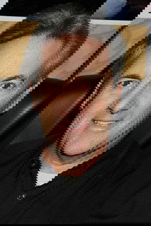 Sven Davison as Detective Ron Willis