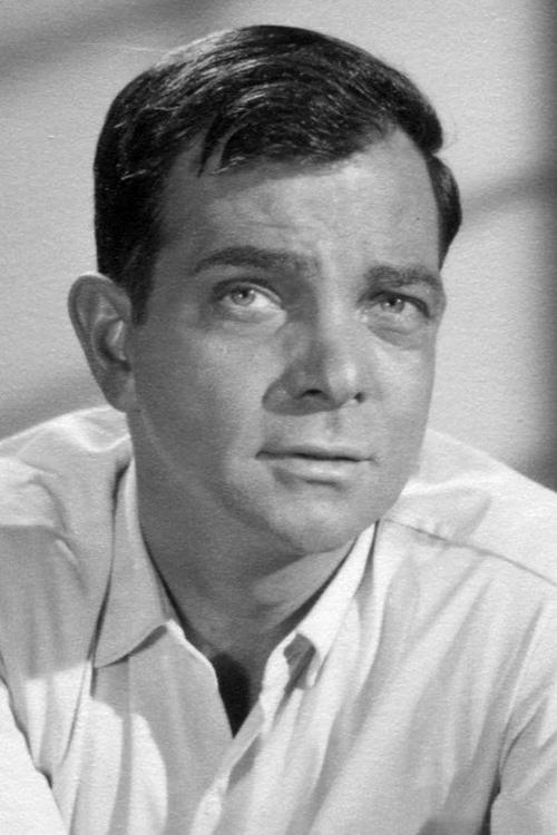 Peter Arne as Owen MacKenzie