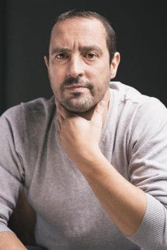 Jérôme Palmer as FX