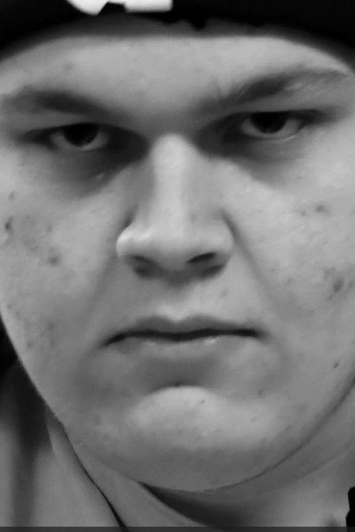 Hunter Manning as Crosby