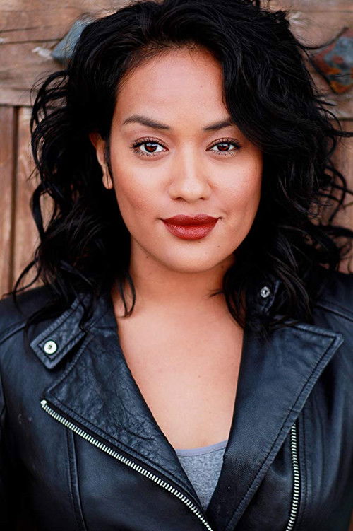 Denise G. Sanchez as Reina Vasquez