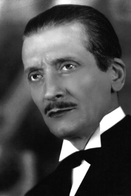 Elías Alippi as Alberto
