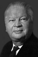 Anatoliy Kubatskiy as Anführer der Räuber