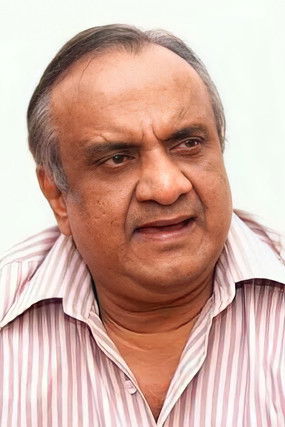 Kalasala Babu as Varghese