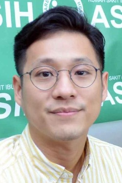 Junior Liem as Komet