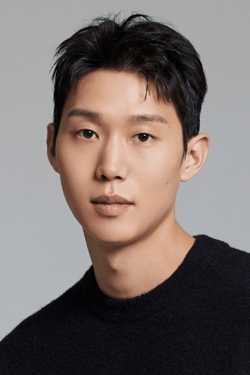 Ahn Hyun-ho as Lee Jun-oh