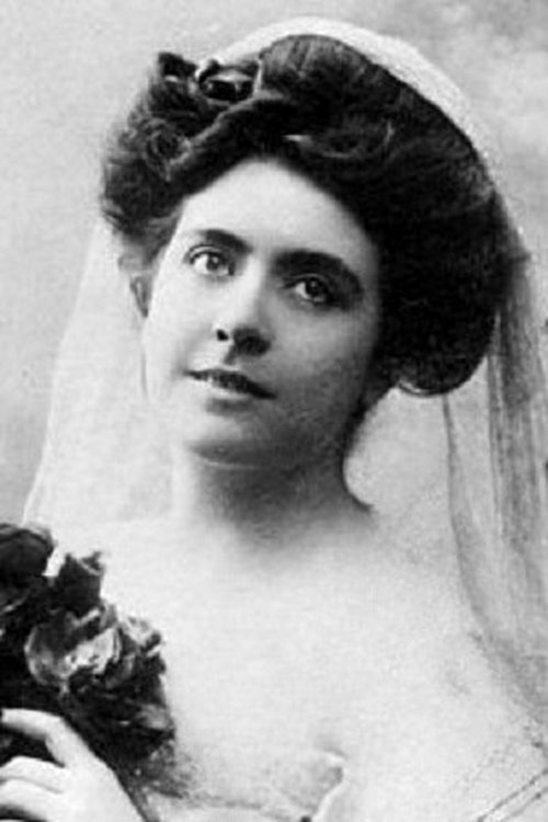 Mabel Bardine as Bess Brown