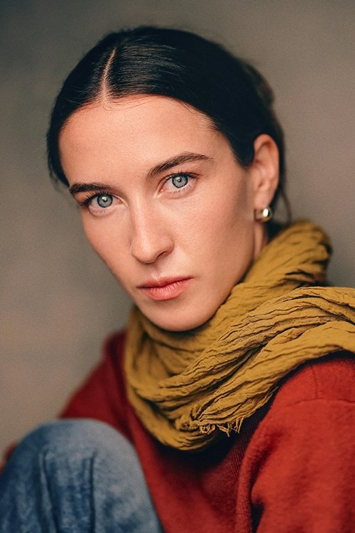 Hannah Margetson as Cora Fisher