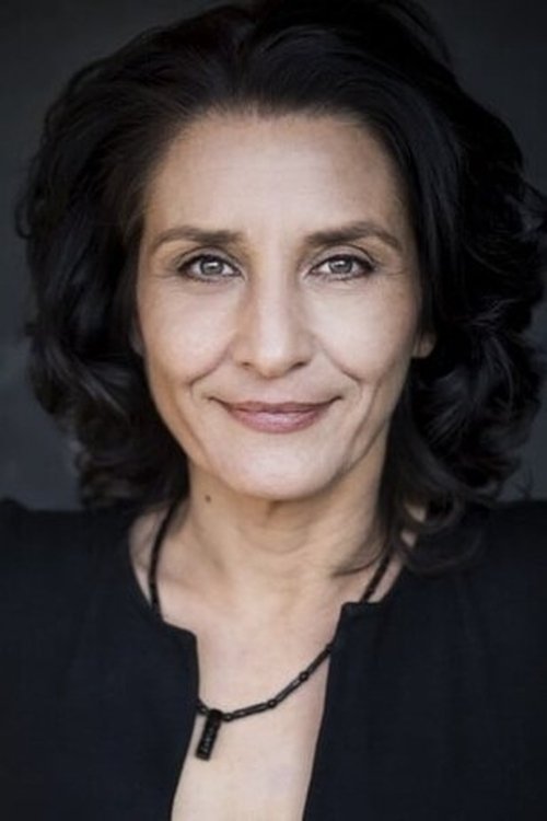Meral Perin as Anett-Dörte Parka