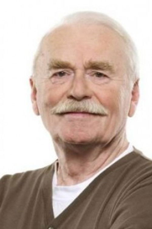 Klaus A. Müller as Old Man