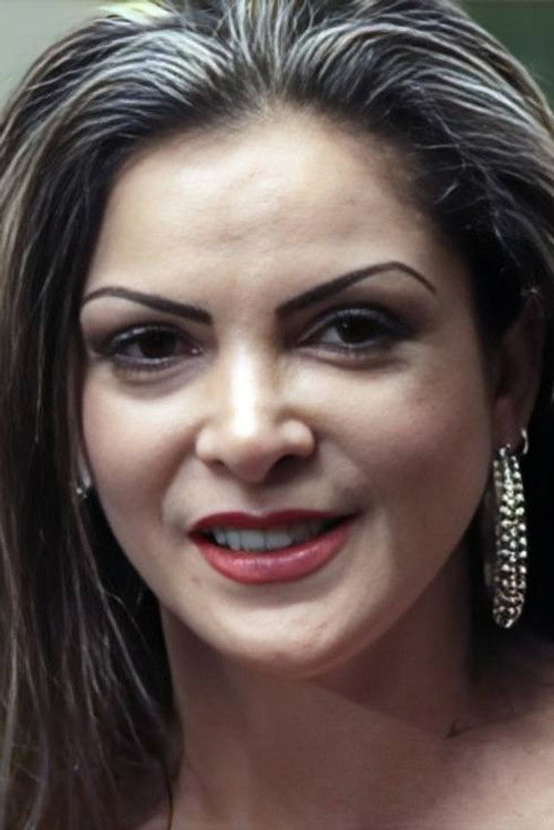 Marta Leticia Rodríguez as Alejandra