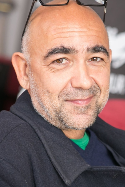 Mathieu Vadepied as Emmanuel