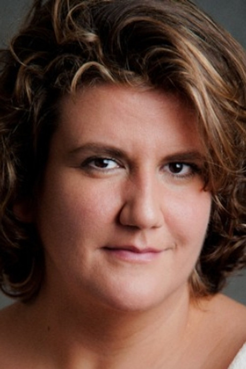 Mercedes Arbizu as Paris Market Vendor