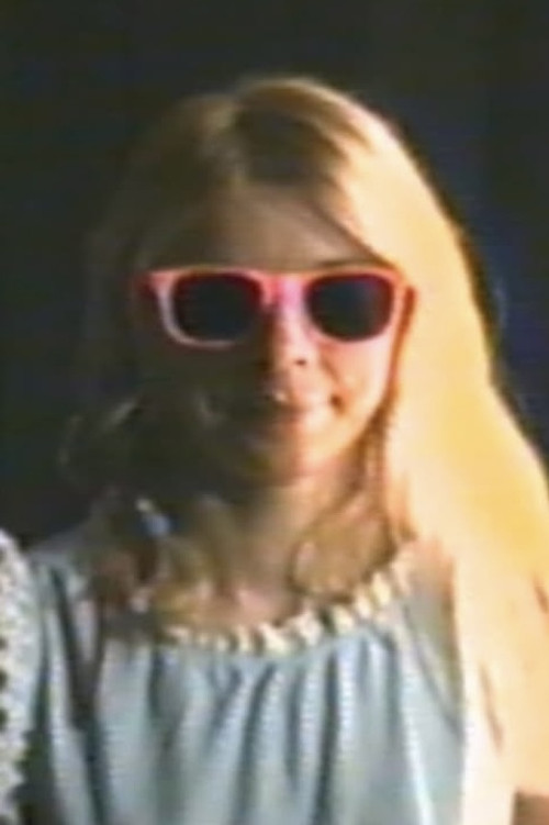 Kasper Meltedhair as Iris