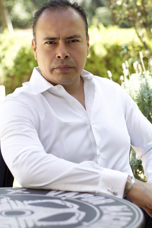 Pepe Vilchis as (voice)