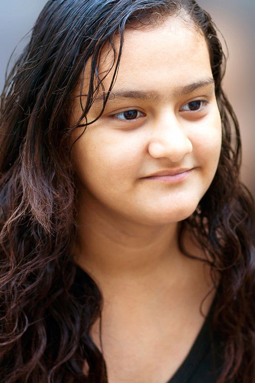 Mirza Rakshanda Khan as Abeer Gul