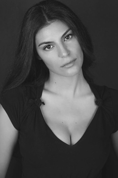 Serap Çetintürk as 