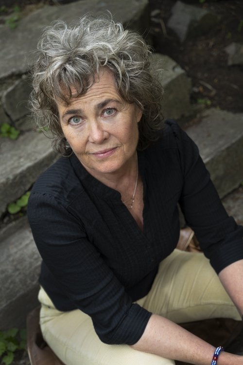 Katarina Weidhagen as 