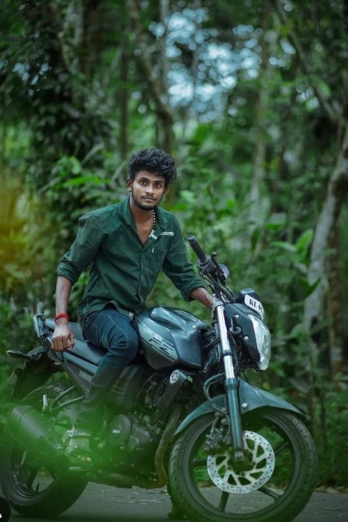 Sanoop Marakkulam as Edgar's Gang Member