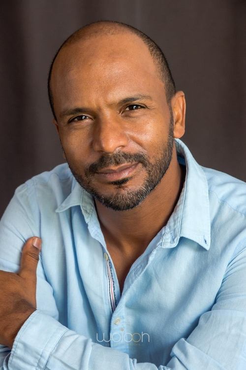 Tarik Bouarrara as Younès