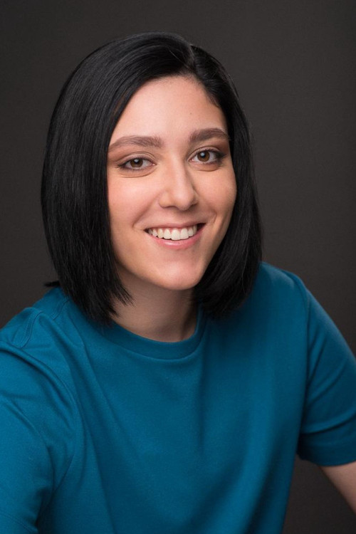 Marina Durán as Lara