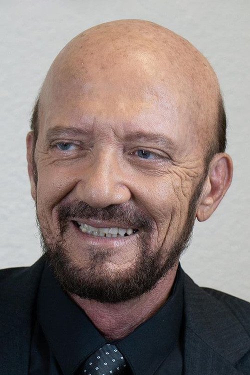 Sérgio Vergílio as Duque