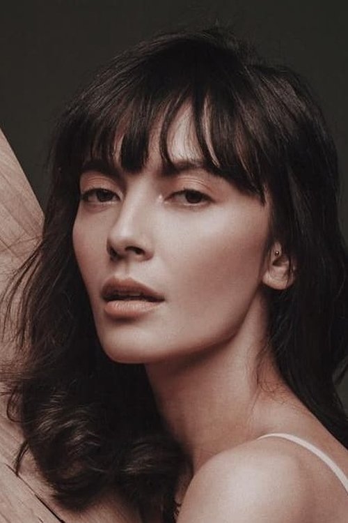 Widika Sidmore as Eka