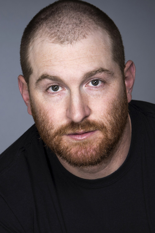 Luke Peckinpah as Ray Gordon