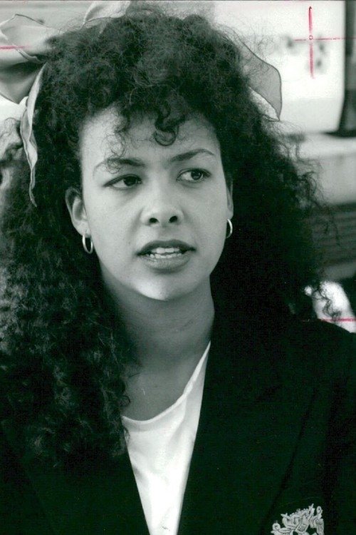 Buki Armstrong as Car Pound Attendant