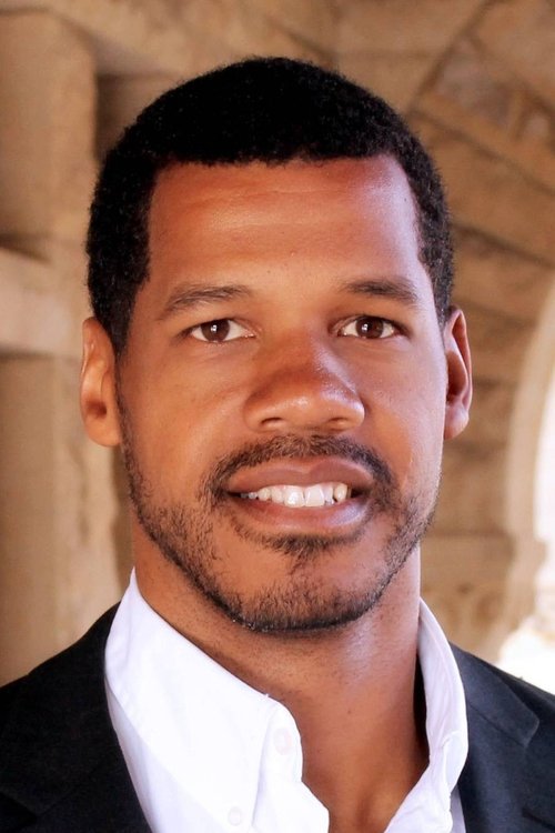 Solomon Hughes as Ford Holden