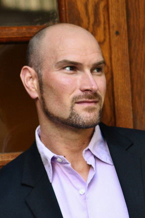 Daniel Bubeck as Countertenor