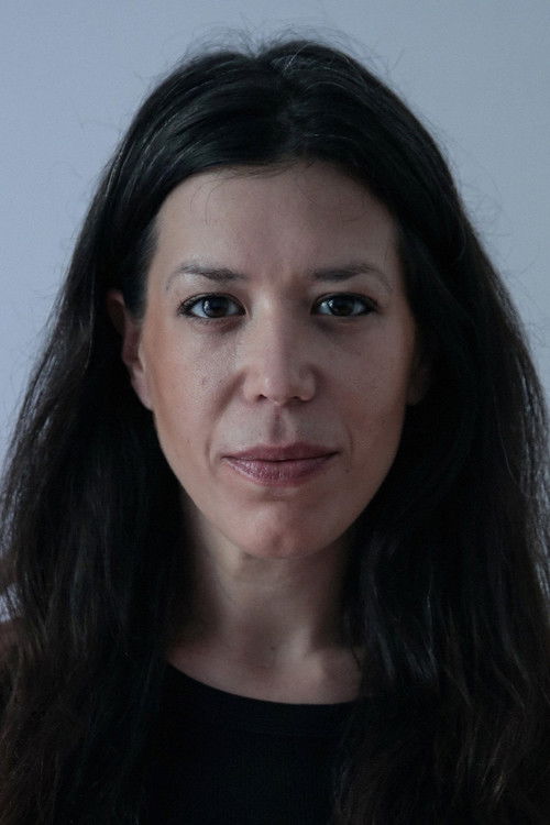 Ana Sampaio e Maia as Madalena