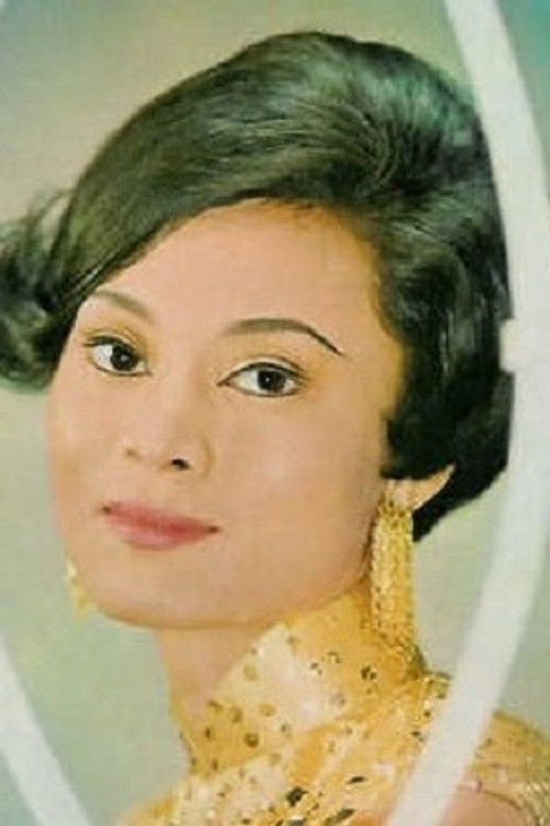 Tsui Ping as Crocodile River [singing]