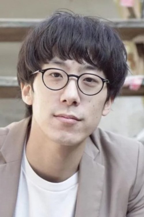 Ikuma Nagatomo as Real Estate Agent