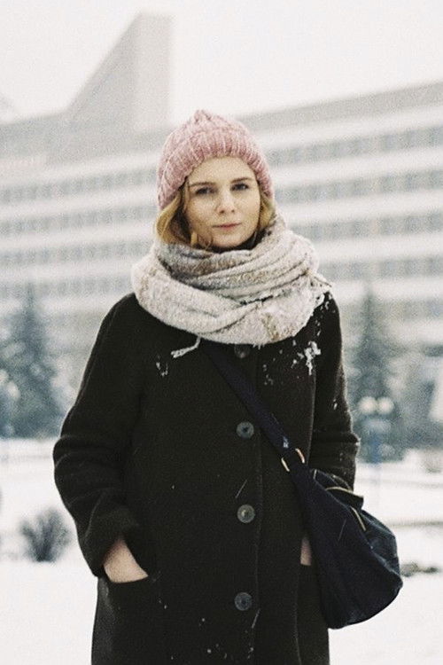 Yuliya Shatun as Yuliya