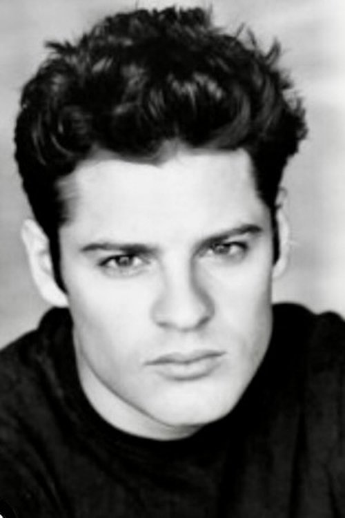 Brad Joseph Dubin as Chris Selby