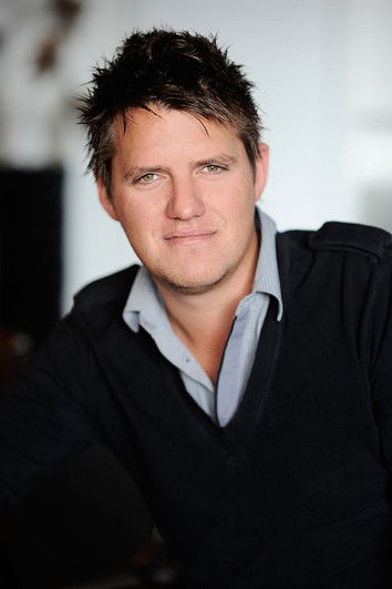 Kees Tol as Blauwe team