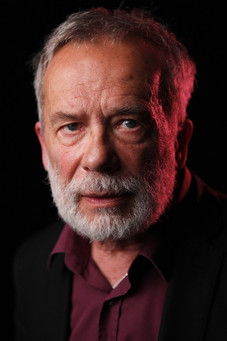 Bogusław Kierc as ojciec Ewy