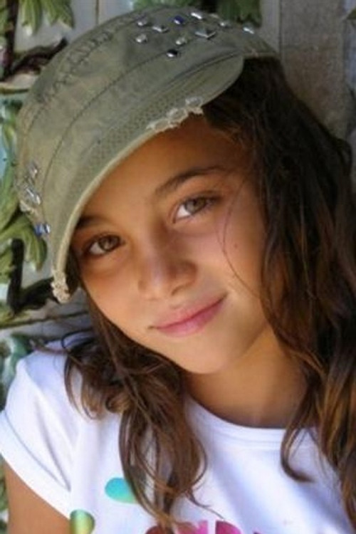 Inès Bessalem as Adrienne Chanel, 10 Years Old