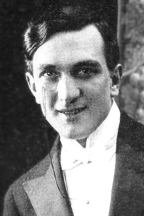 Adelqui Migliar as Victor Legrand